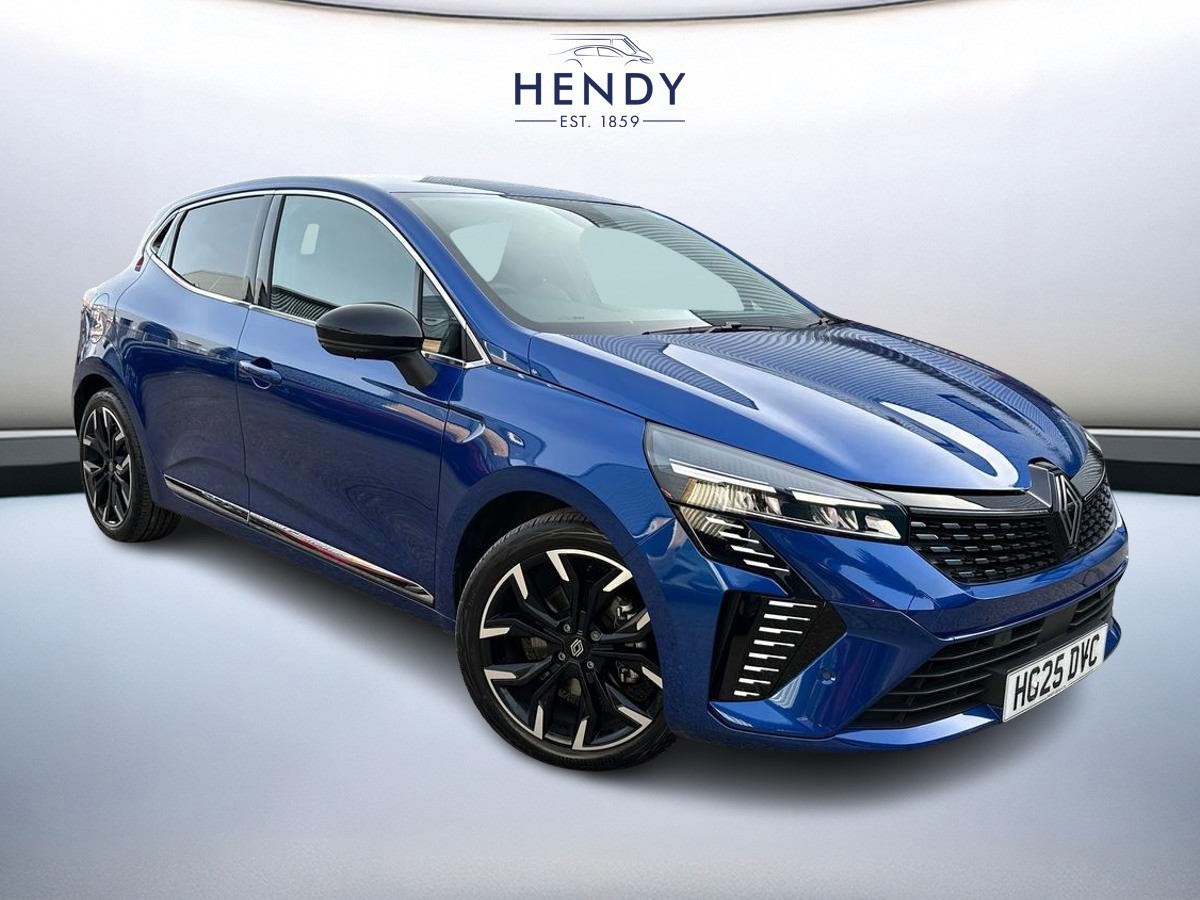 Main listing image - Renault Clio