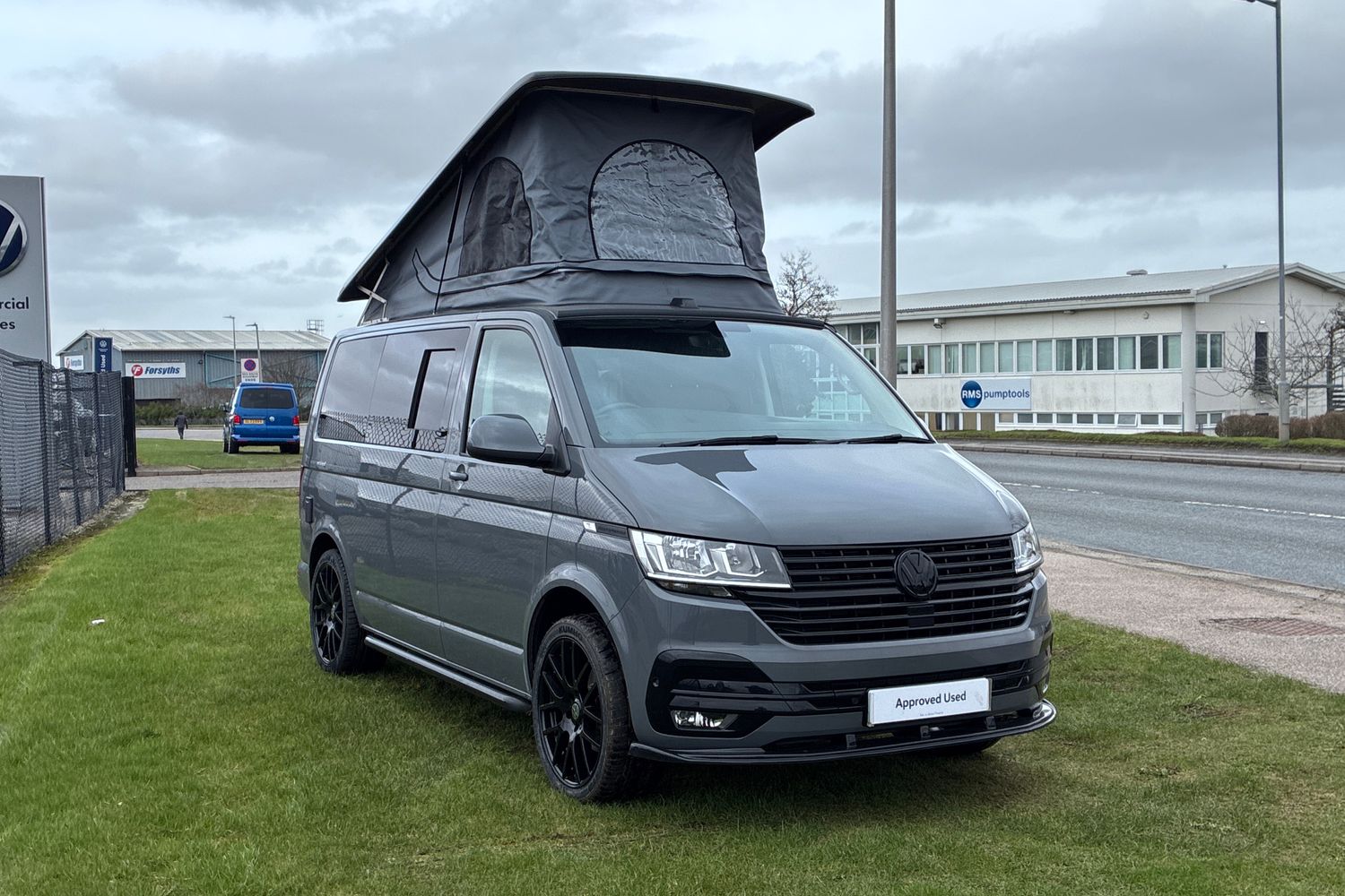 Main listing image - Volkswagen Transporter