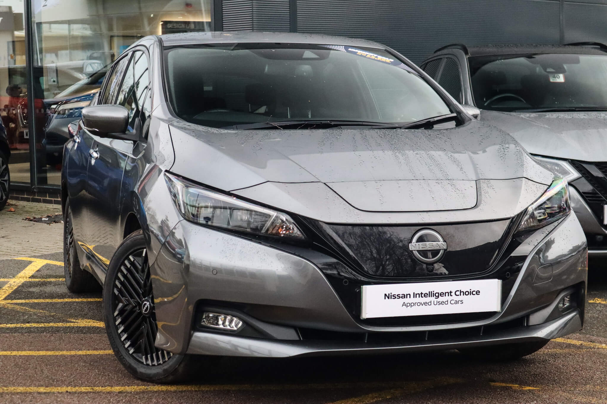 Main listing image - Nissan Leaf