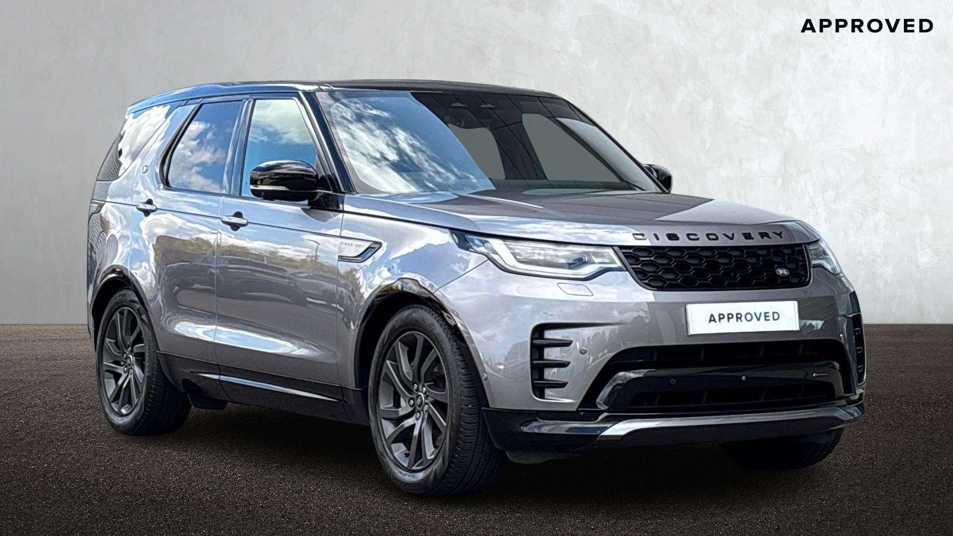Main listing image - Land Rover Discovery