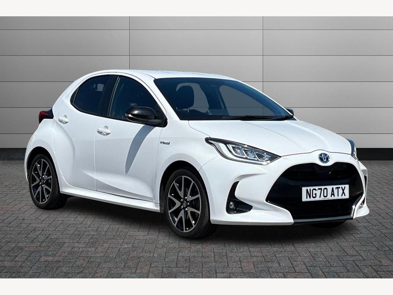 Main listing image - Toyota Yaris