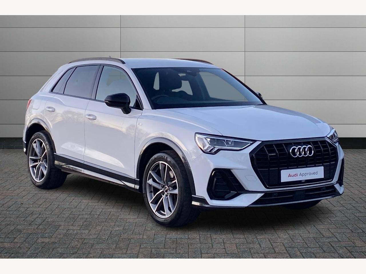 Main listing image - Audi Q3