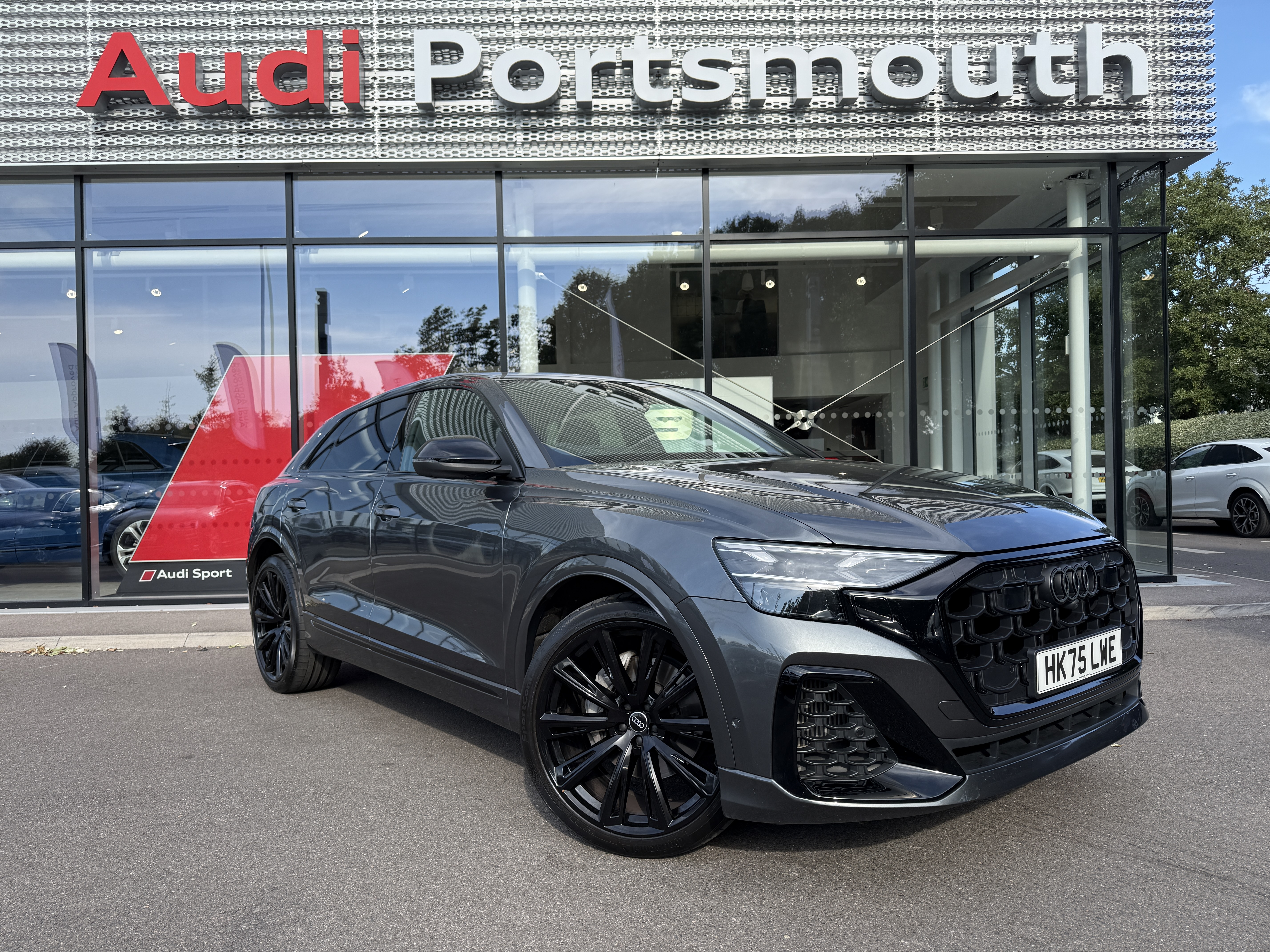 Main listing image - Audi Q8