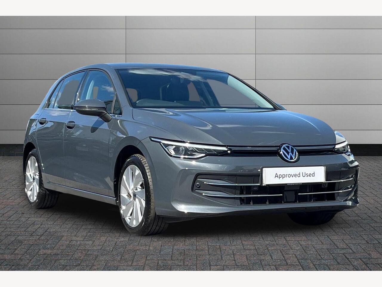 Main listing image - Volkswagen Golf