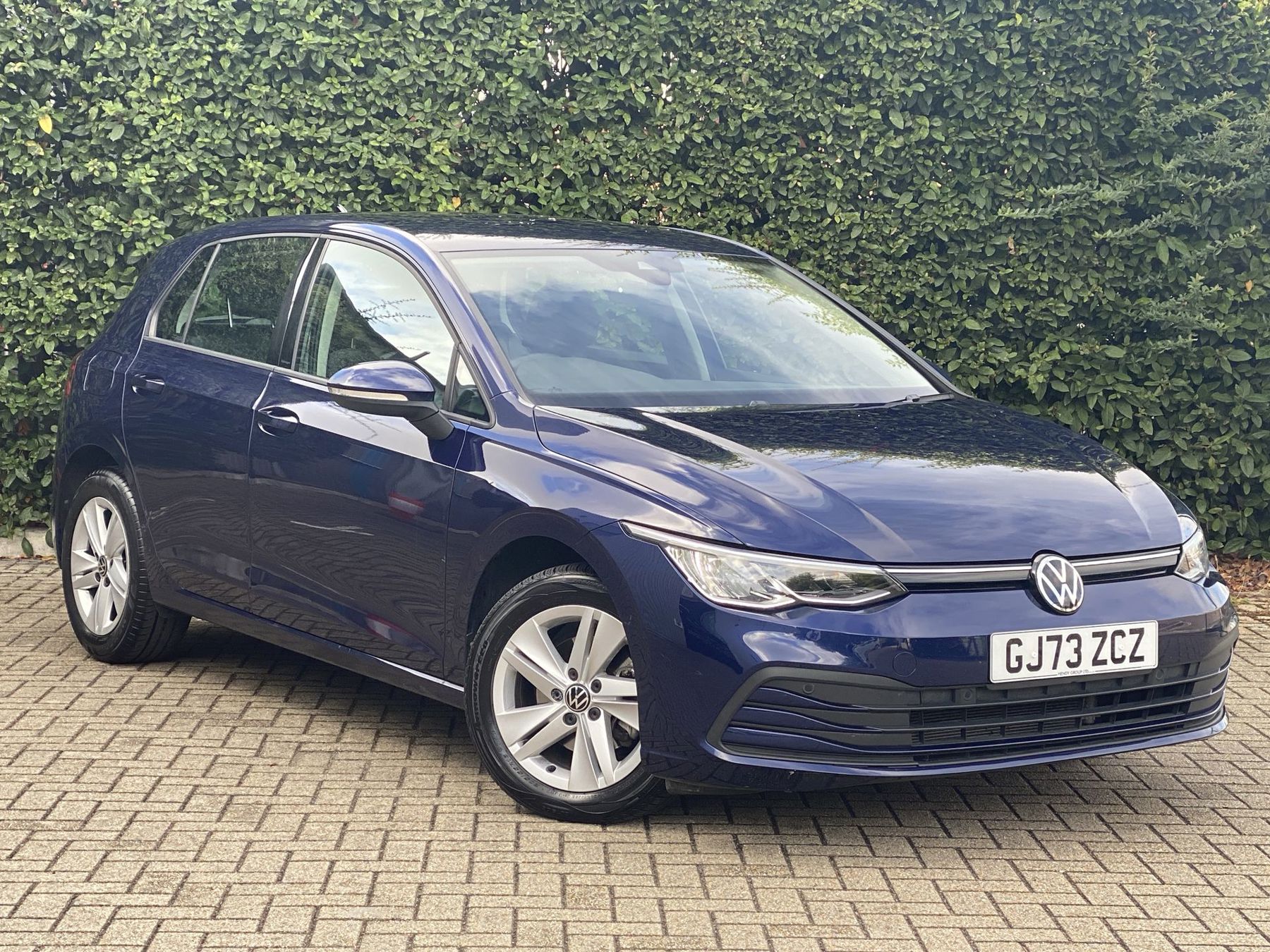 Main listing image - Volkswagen Golf