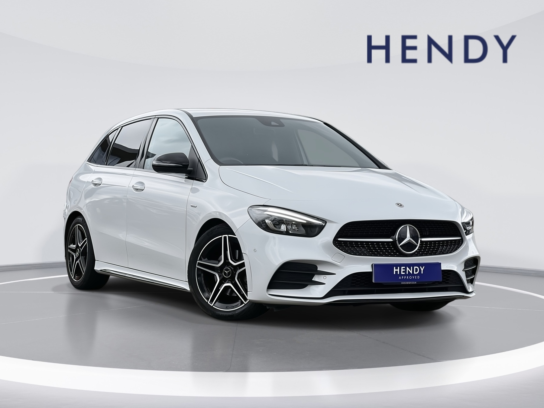 Main listing image - Mercedes-Benz B-Class