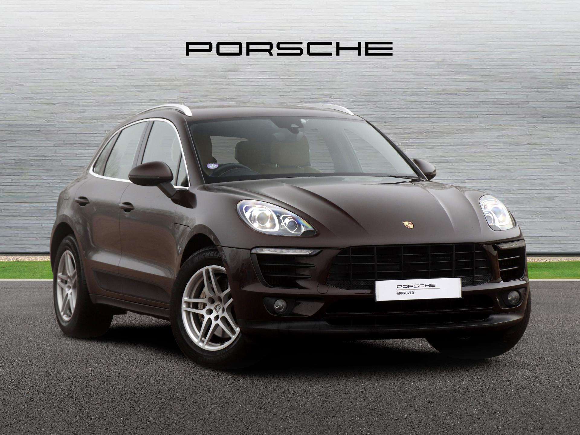 Main listing image - Porsche Macan
