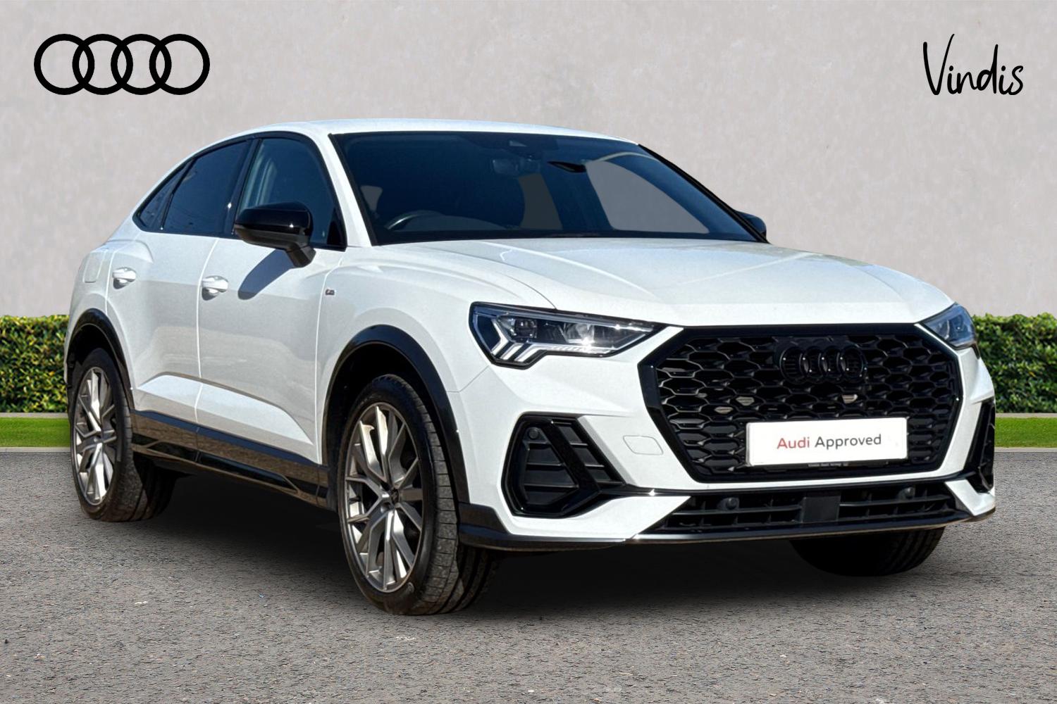 Main listing image - Audi Q3