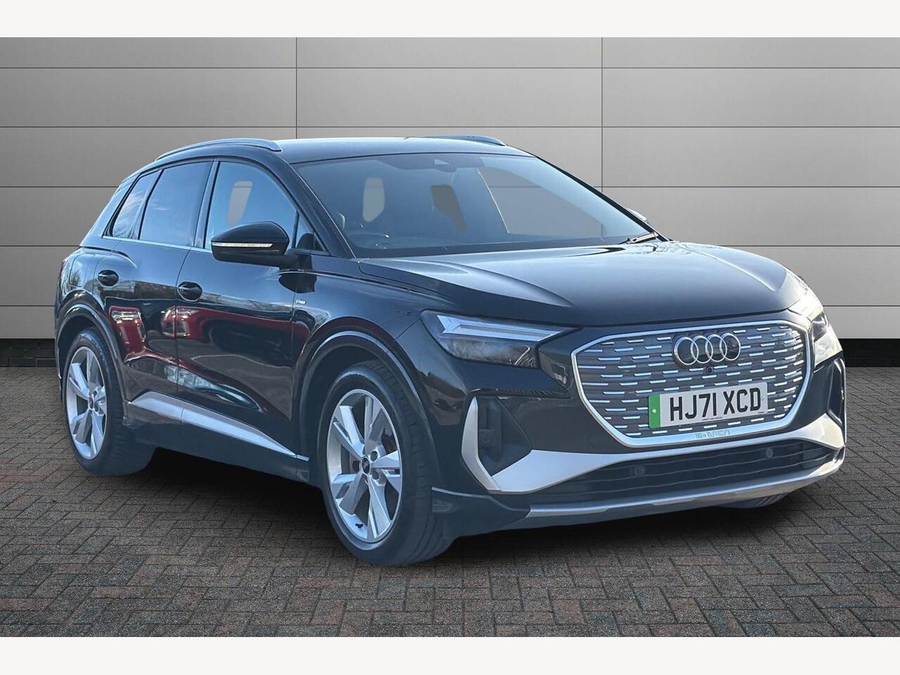 Main listing image - Audi Q4