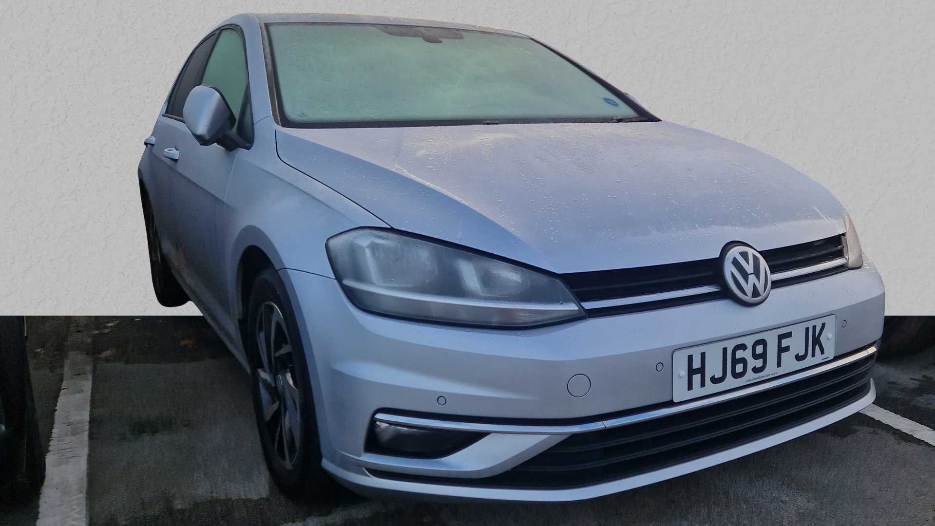 Main listing image - Volkswagen Golf