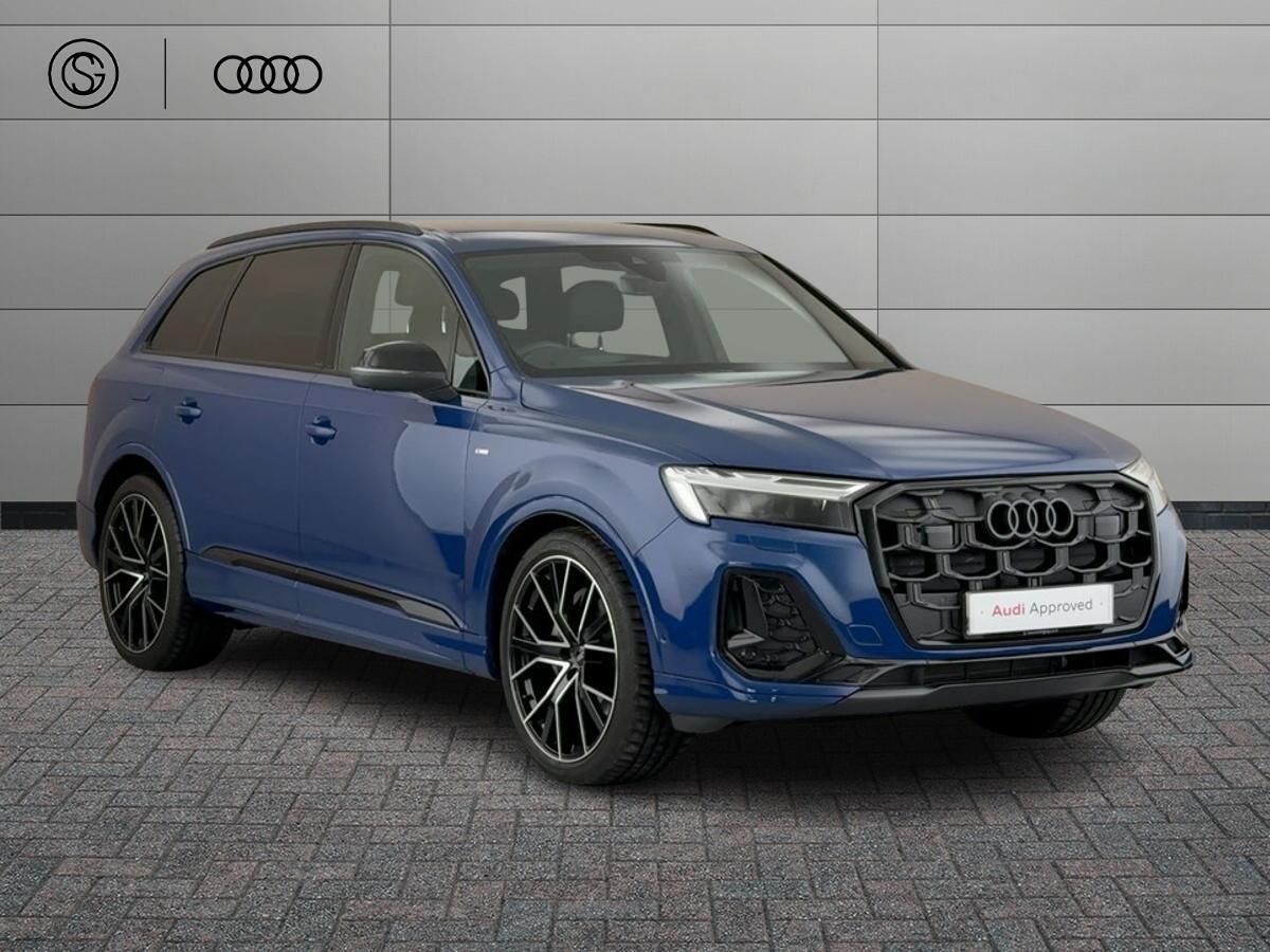 Main listing image - Audi Q7
