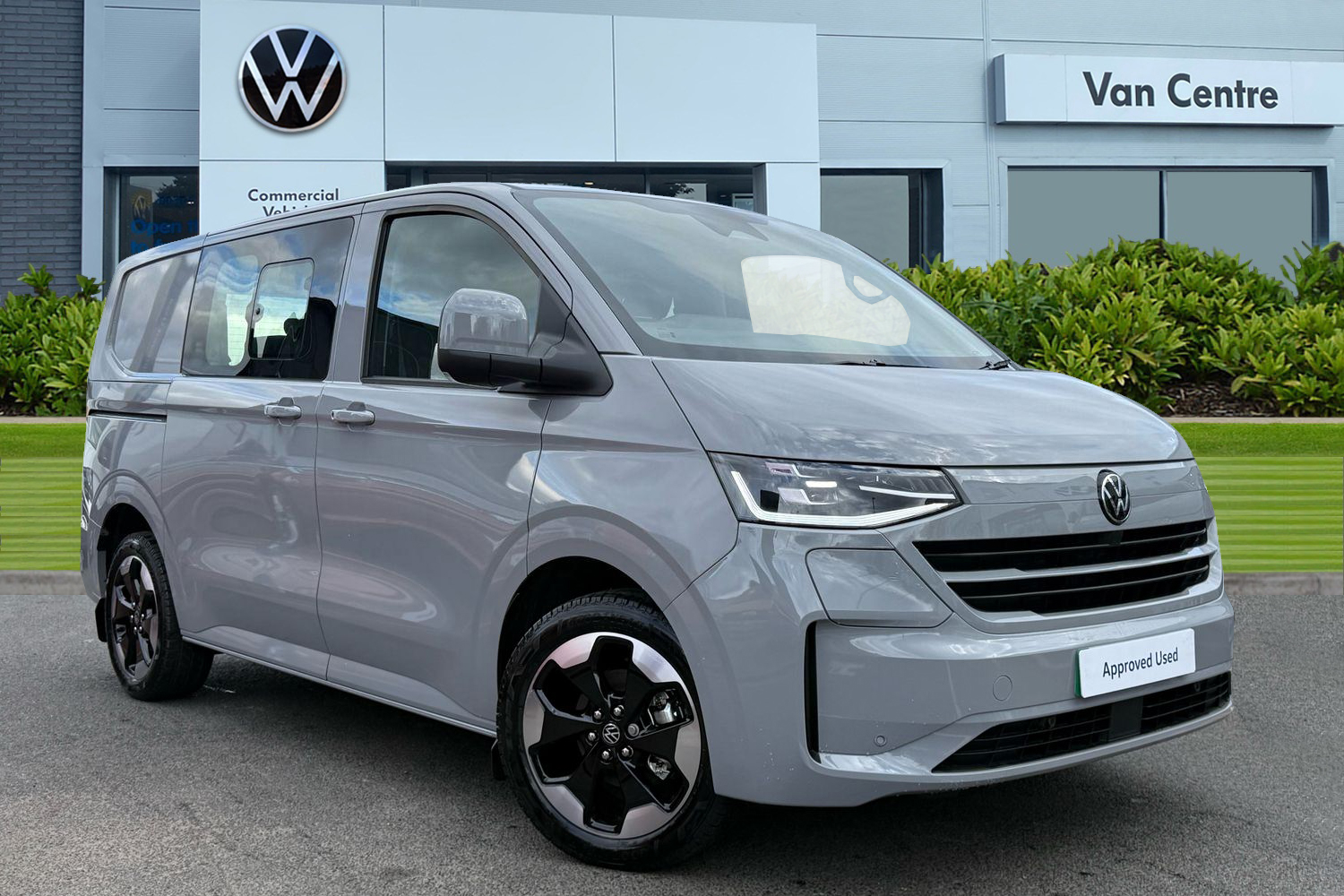 Main listing image - Volkswagen Transporter