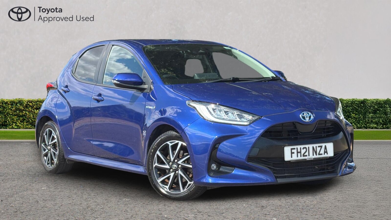 Main listing image - Toyota Yaris