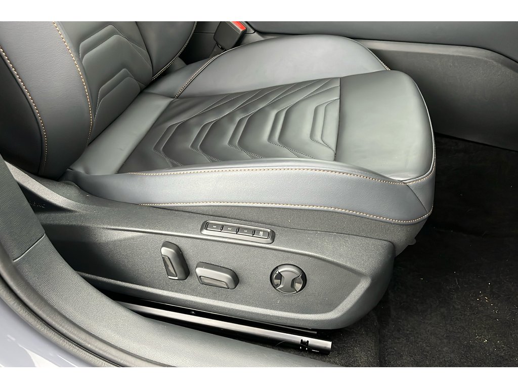 Main listing image - Cupra Leon