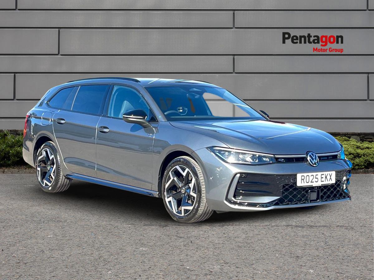 Main listing image - Volkswagen Passat Estate