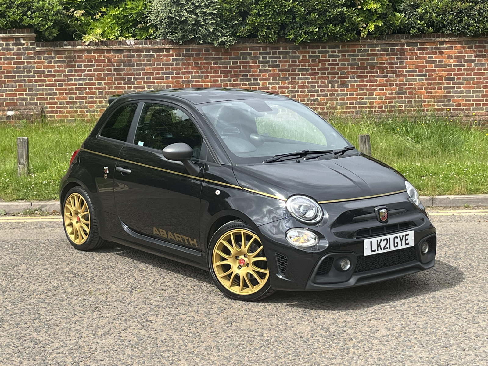 Main listing image - Abarth 595