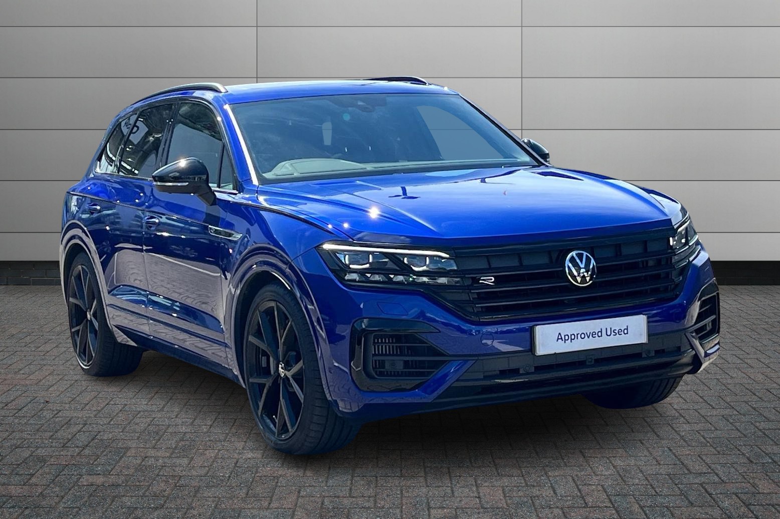 Main listing image - Volkswagen Touareg