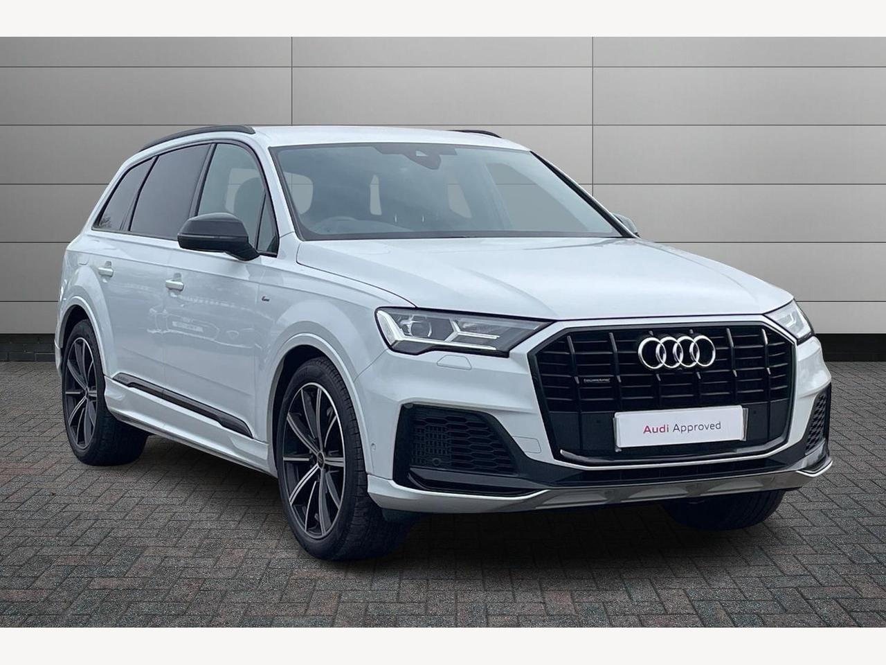 Main listing image - Audi Q7