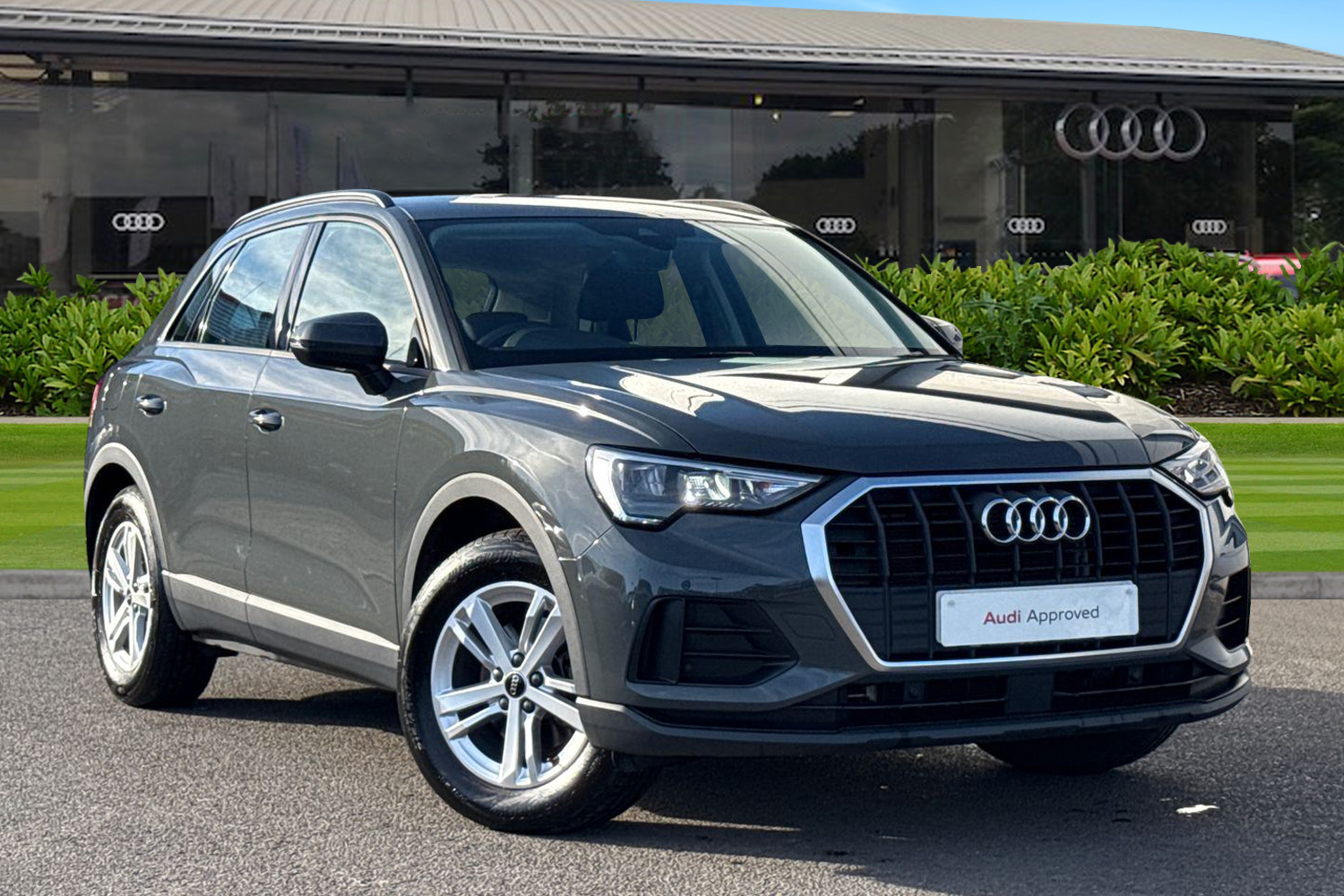 Main listing image - Audi Q3