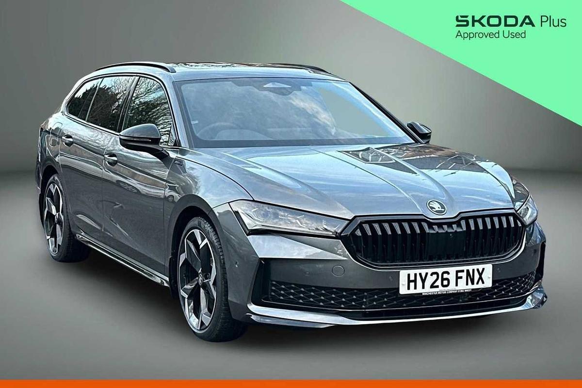 Main listing image - Skoda Superb