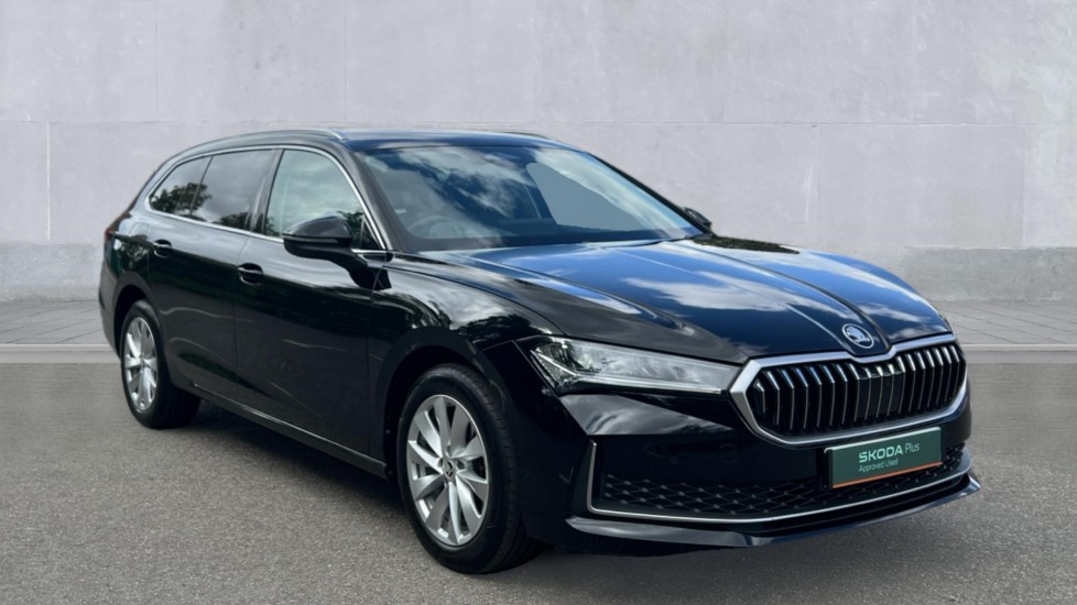 Main listing image - Skoda Superb Estate