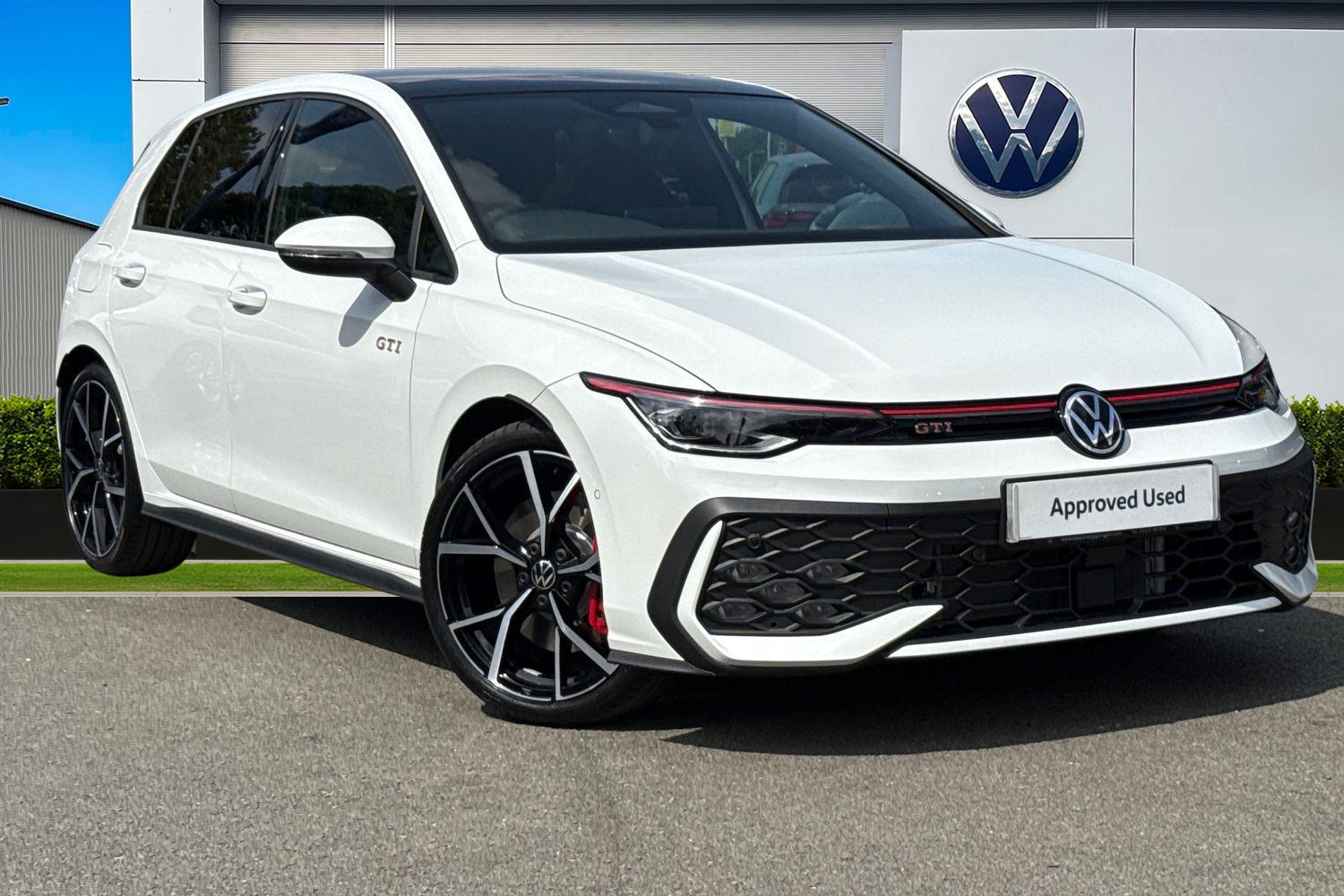 Main listing image - Volkswagen Golf