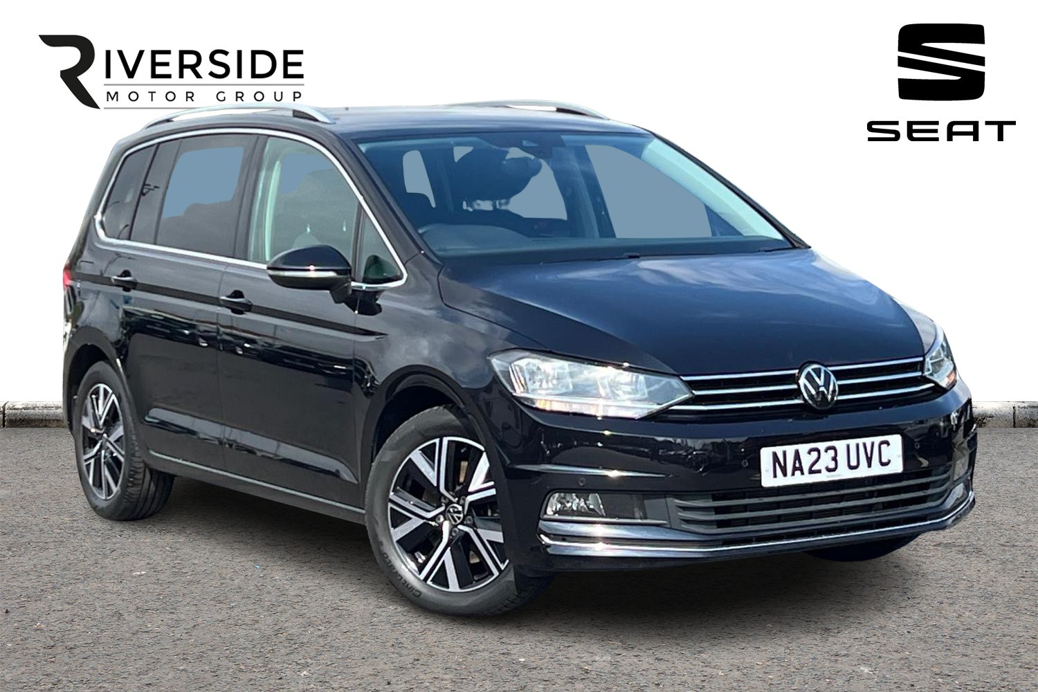 Main listing image - Volkswagen Touran