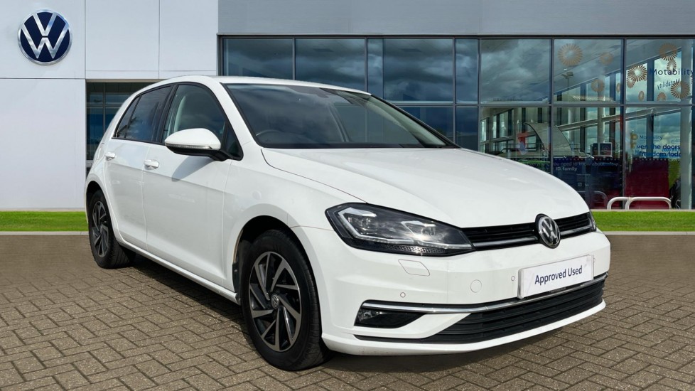 Main listing image - Volkswagen Golf