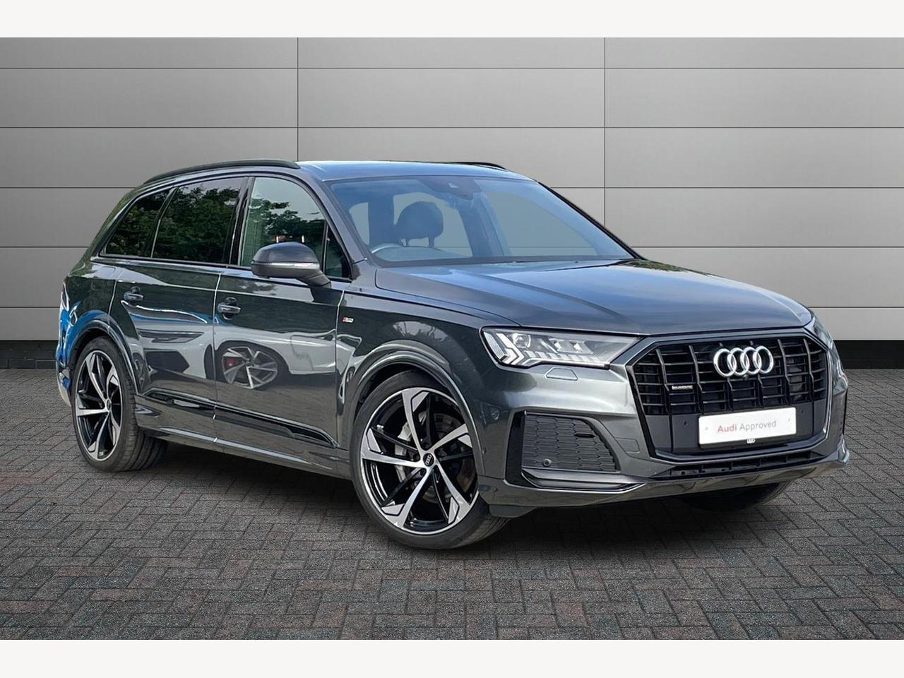 Main listing image - Audi Q7