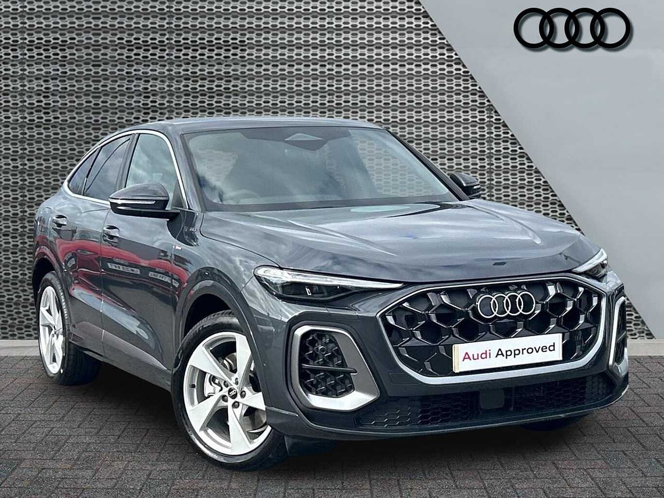 Main listing image - Audi Q5