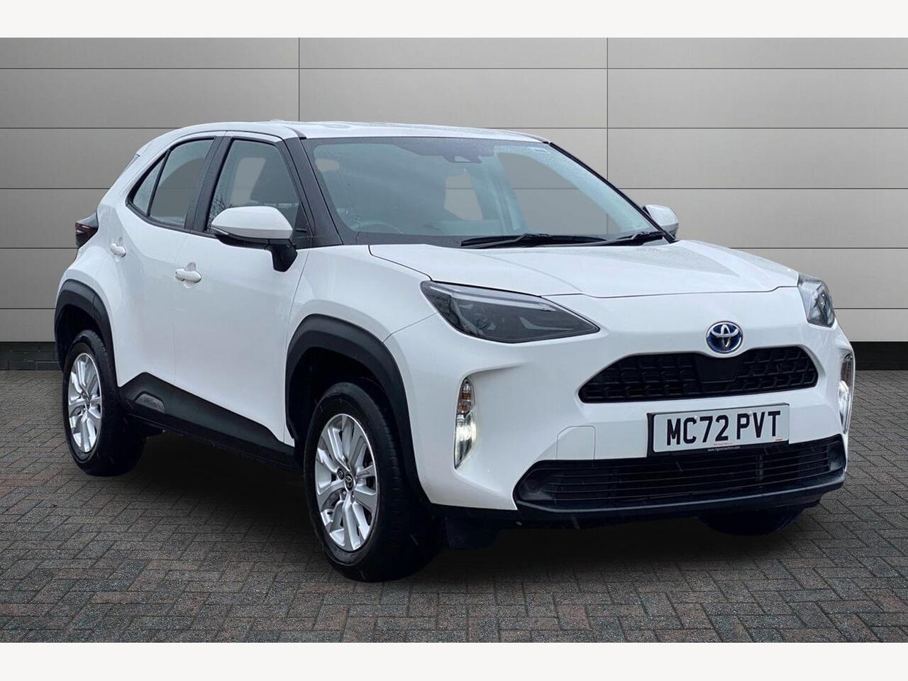 Main listing image - Toyota Yaris Cross