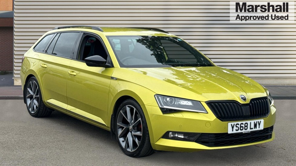 Main listing image - Skoda Superb Estate