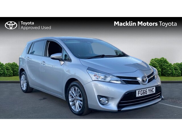 Main listing image - Toyota Verso