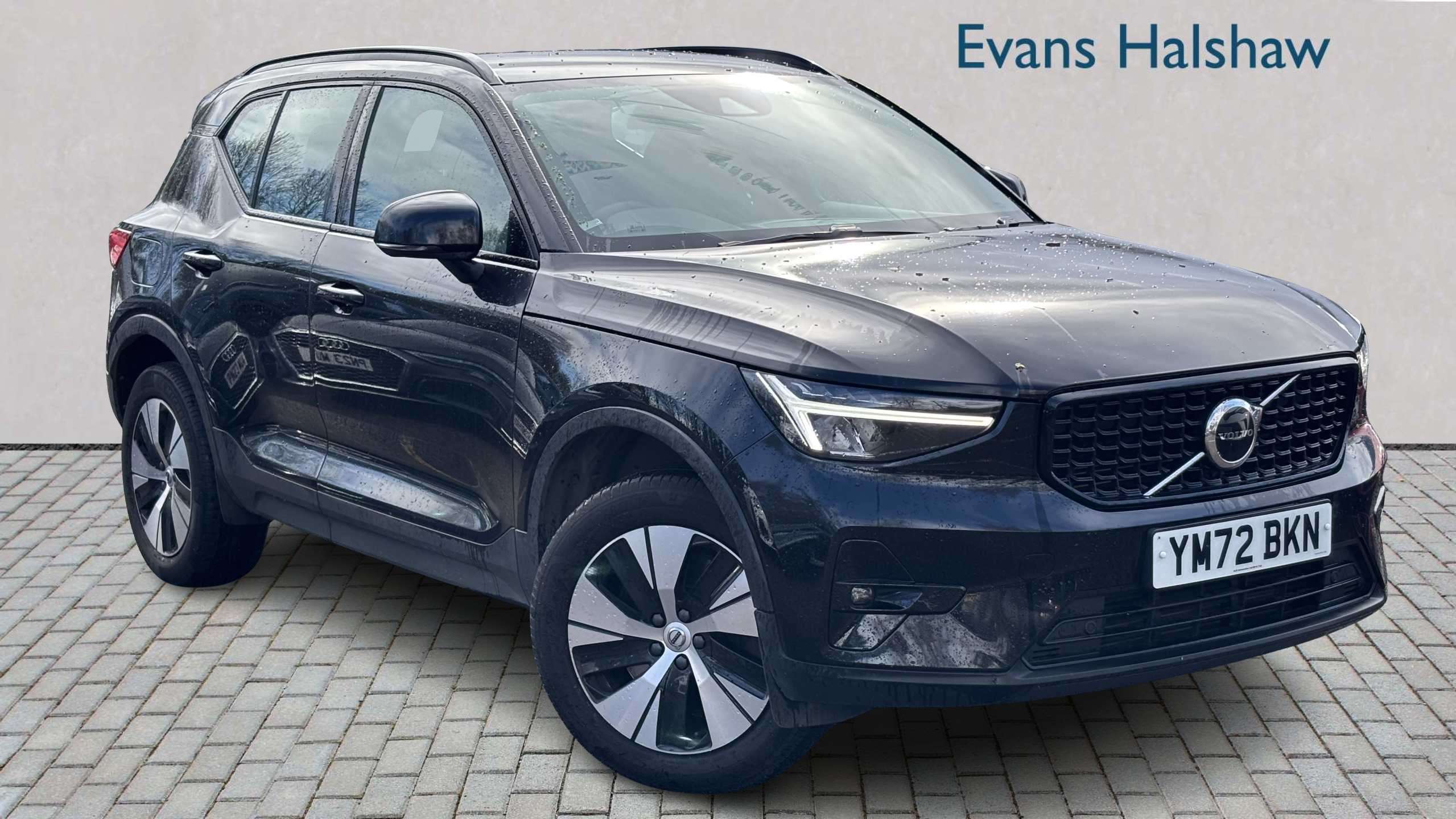 Main listing image - Volvo XC40 Recharge