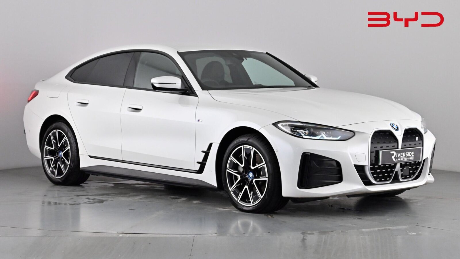 Main listing image - BMW i4