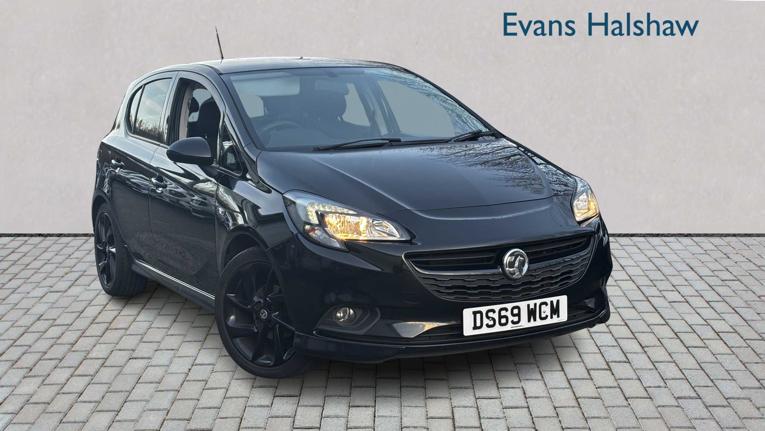 Main listing image - Vauxhall Corsa