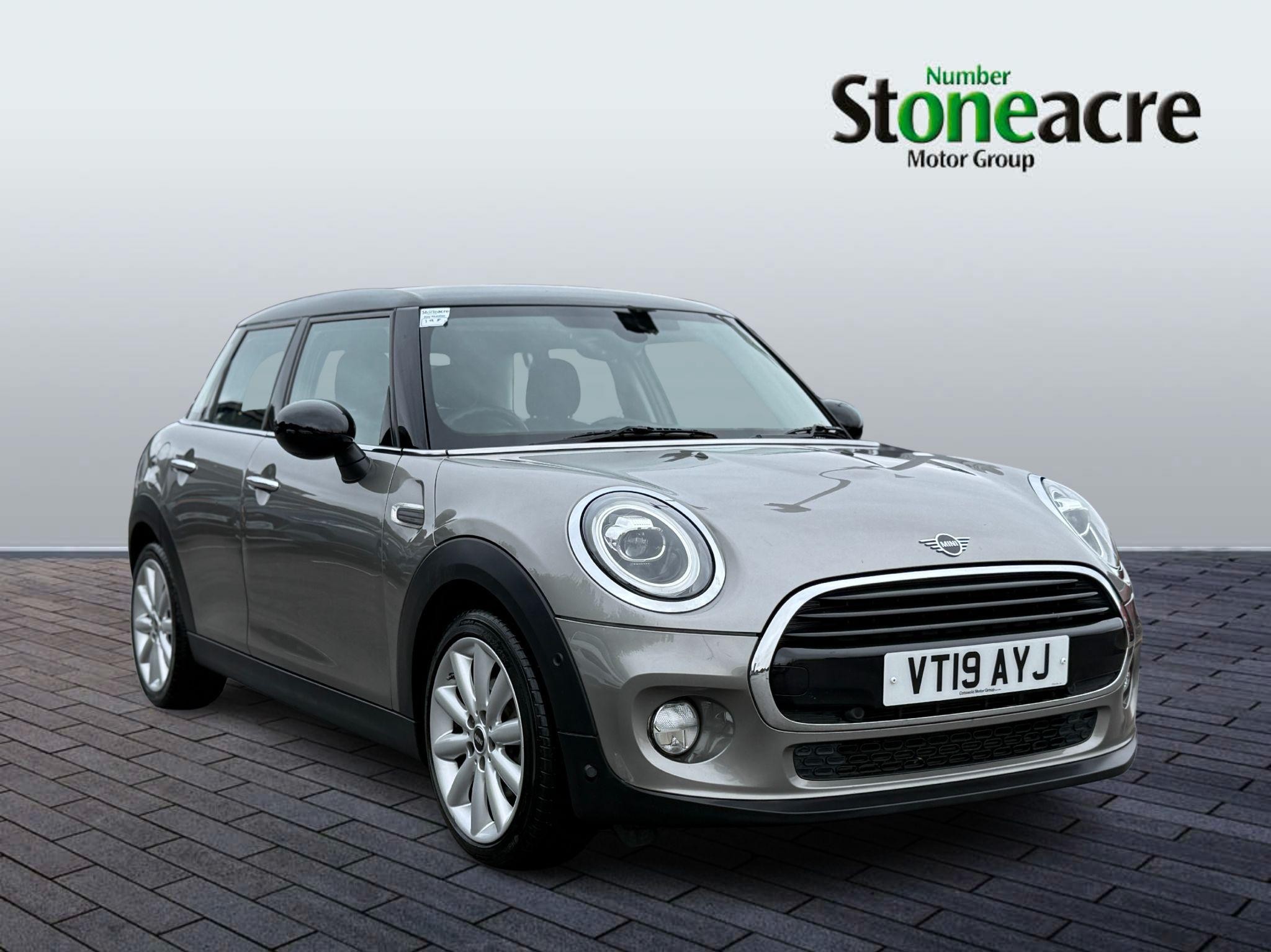Main listing image - MINI Hatchback 5dr