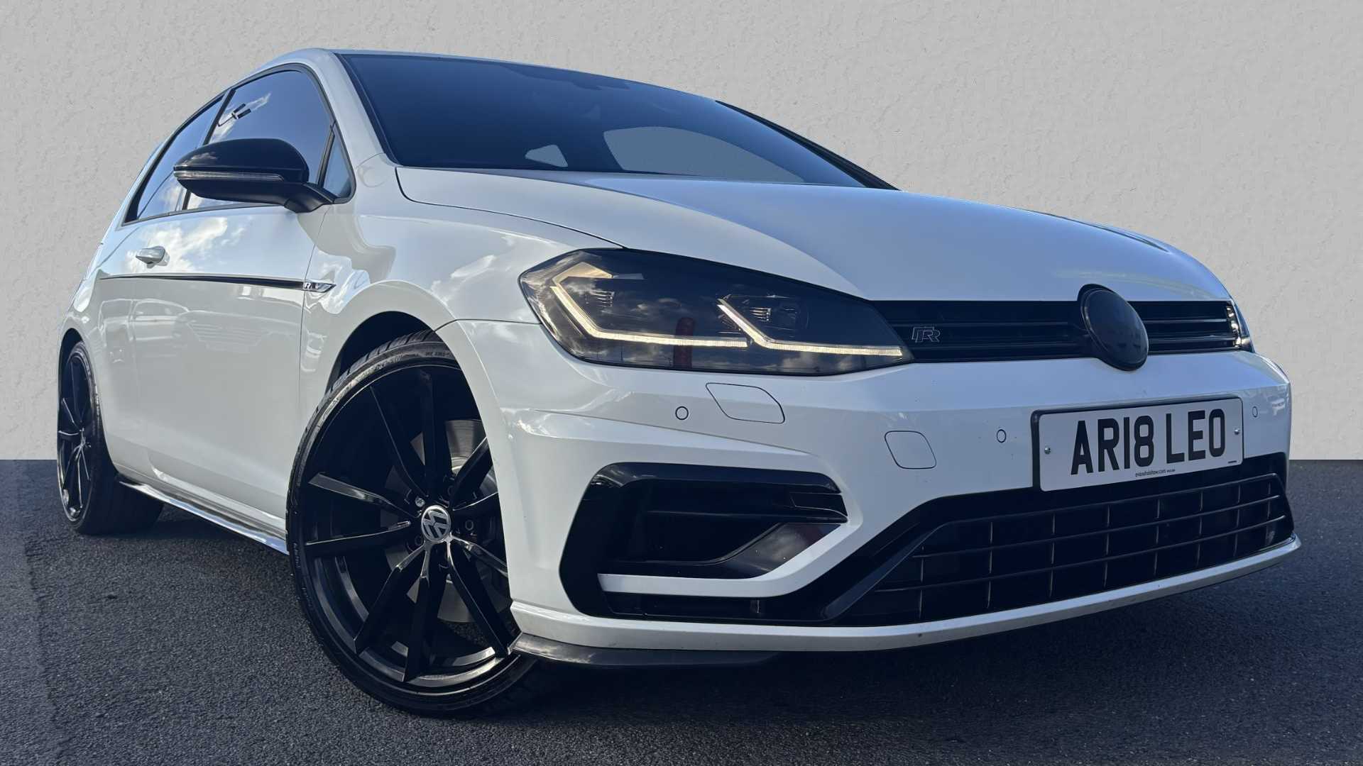 Main listing image - Volkswagen Golf R