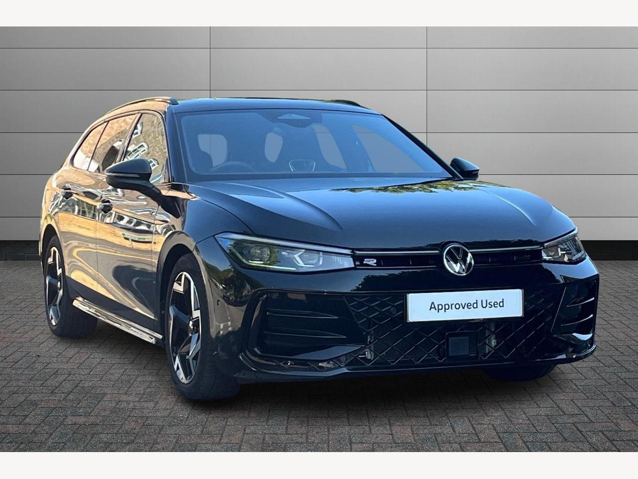 Main listing image - Volkswagen Passat Estate