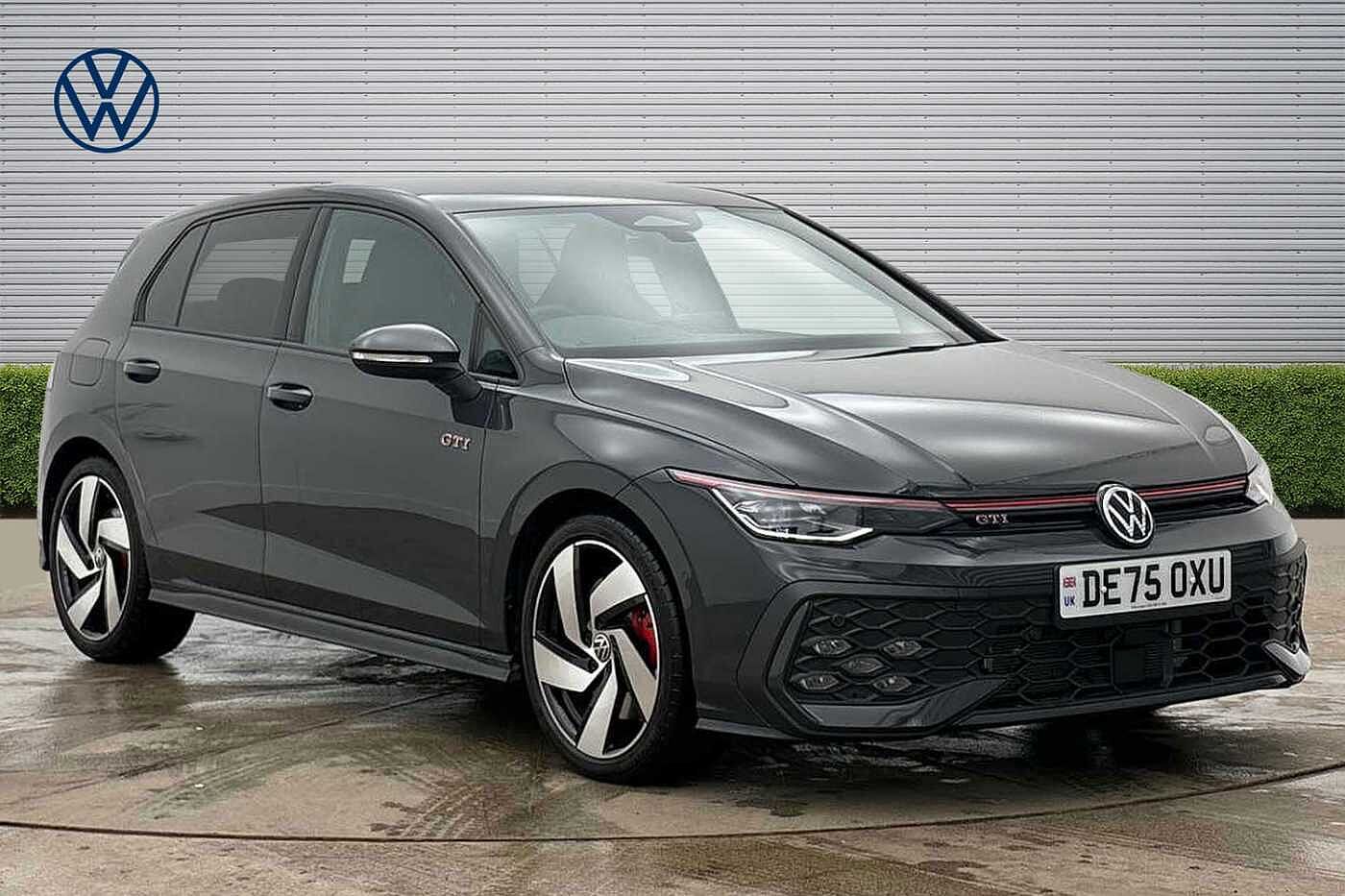 Main listing image - Volkswagen Golf