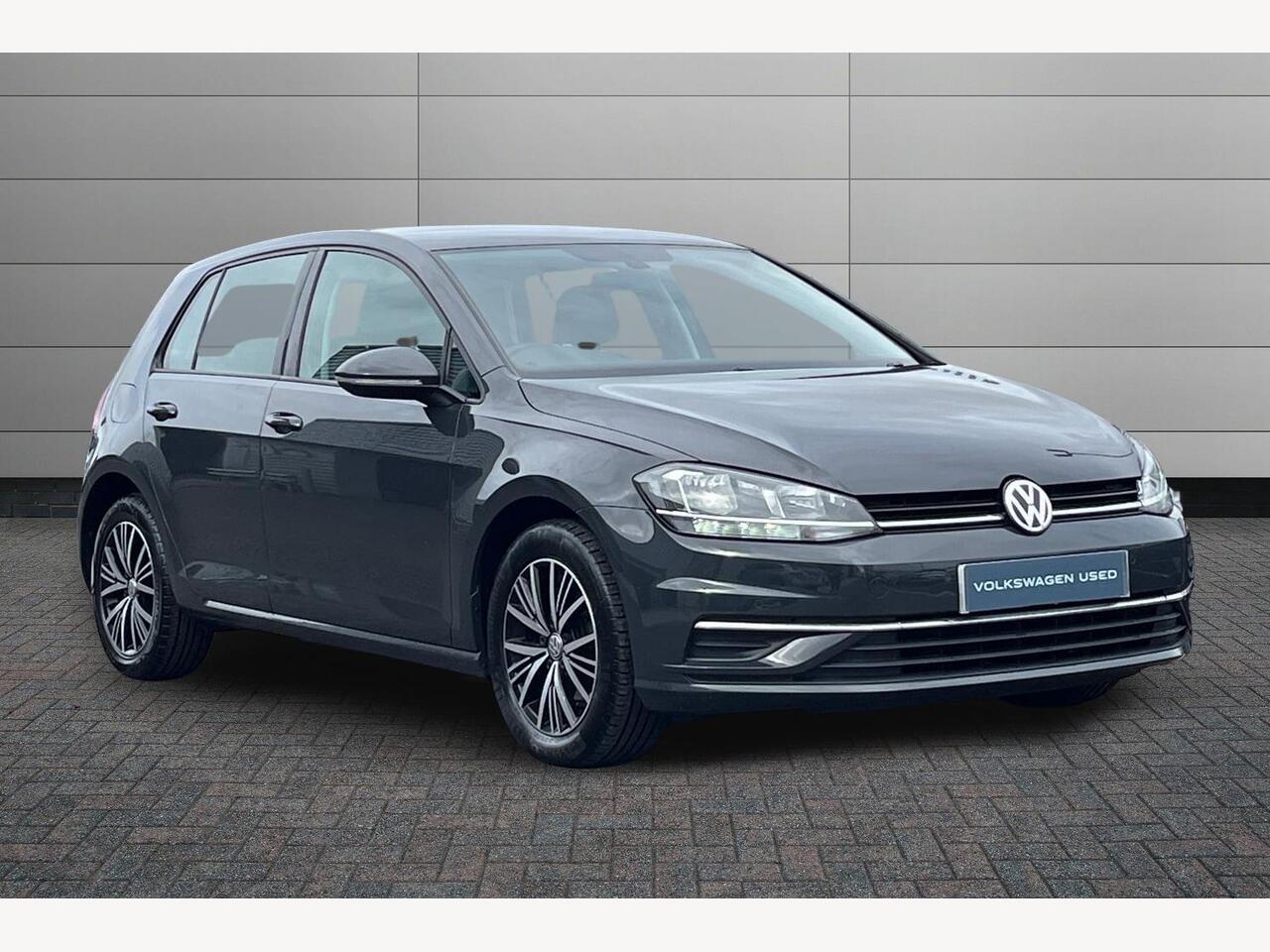 Main listing image - Volkswagen Golf