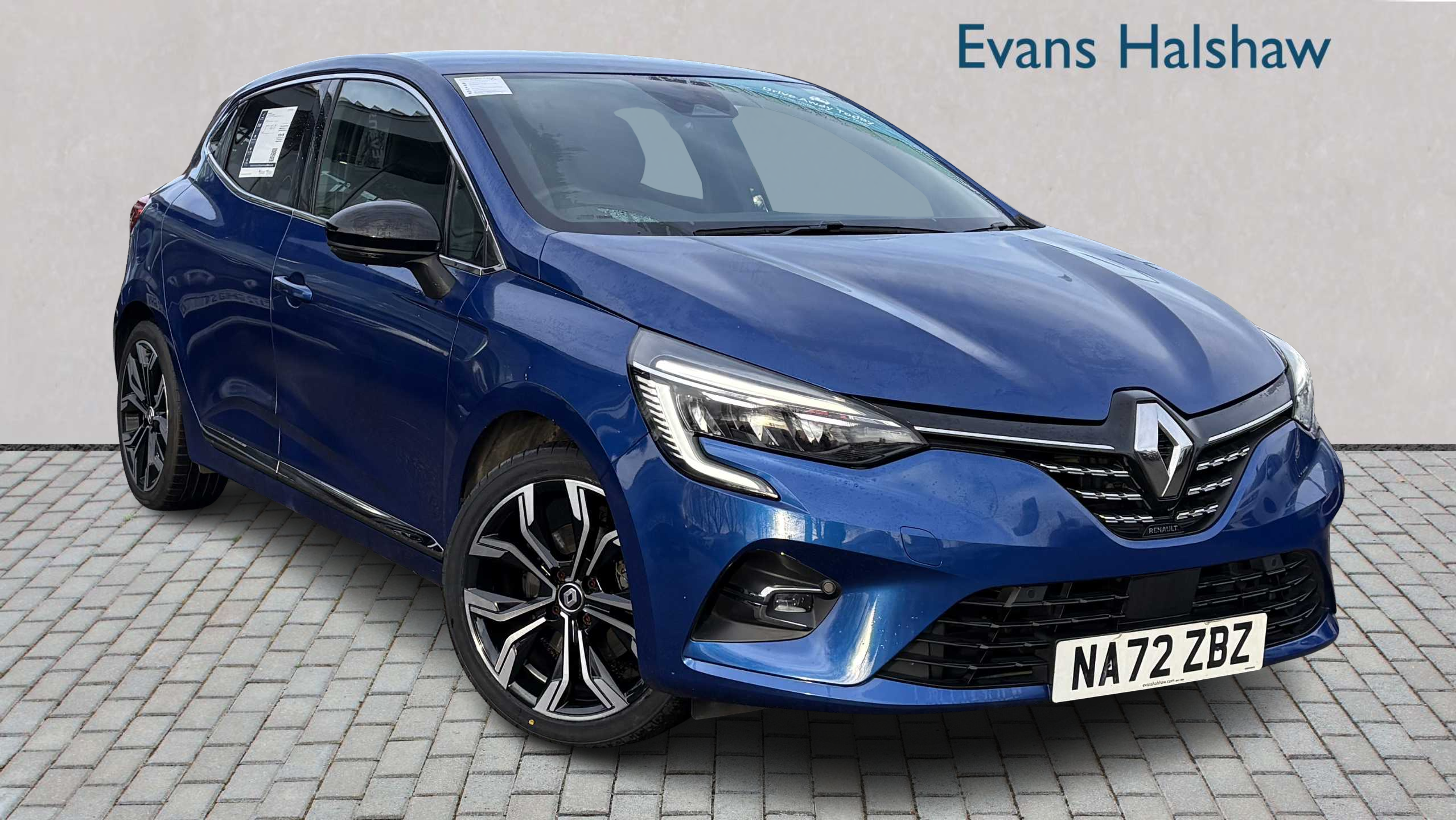 Main listing image - Renault Clio