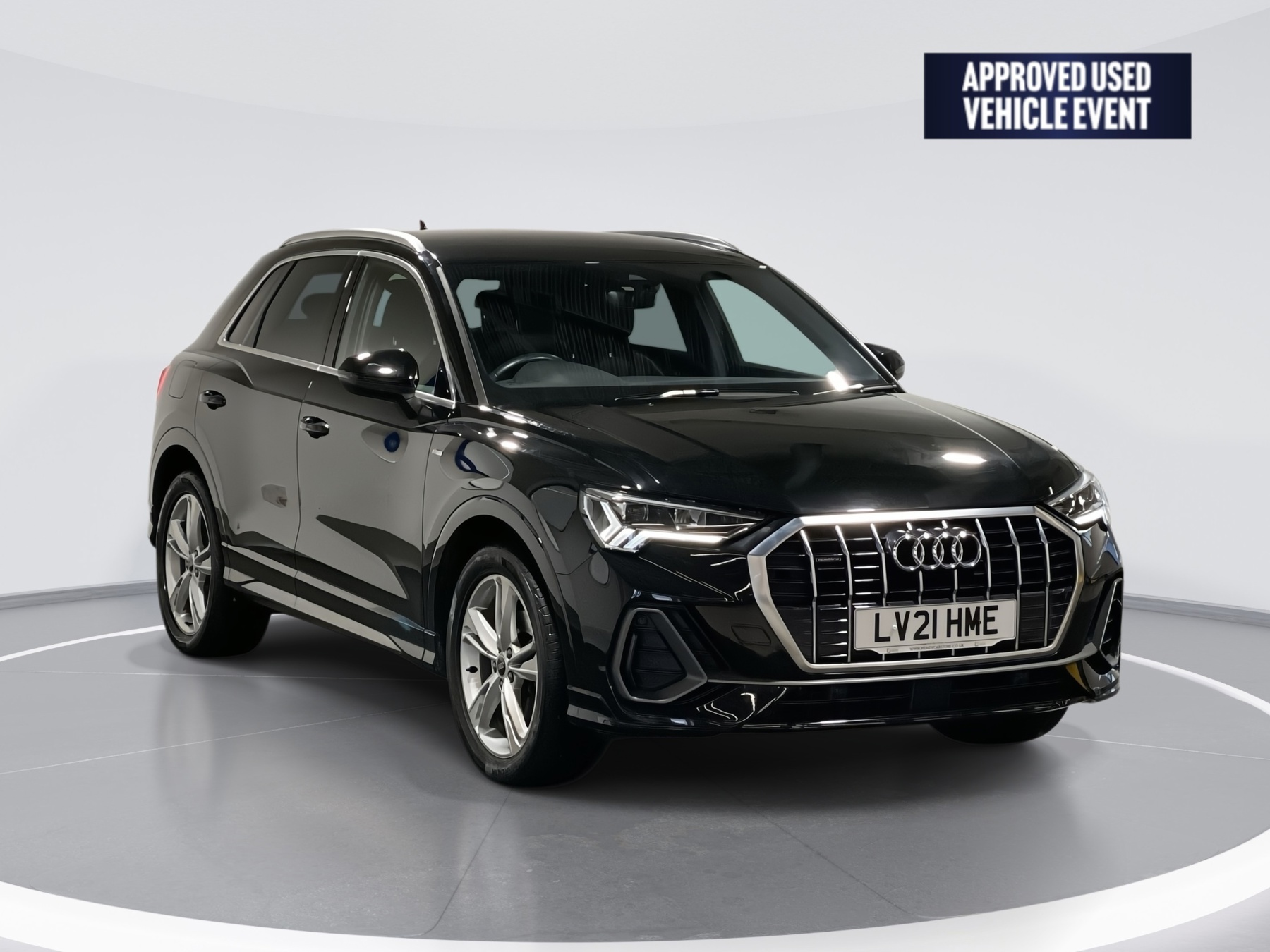 Main listing image - Audi Q3