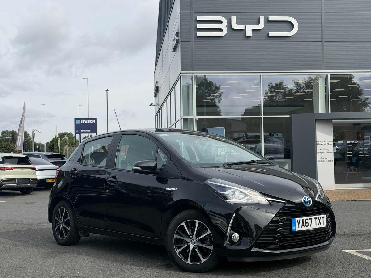 Main listing image - Toyota Yaris