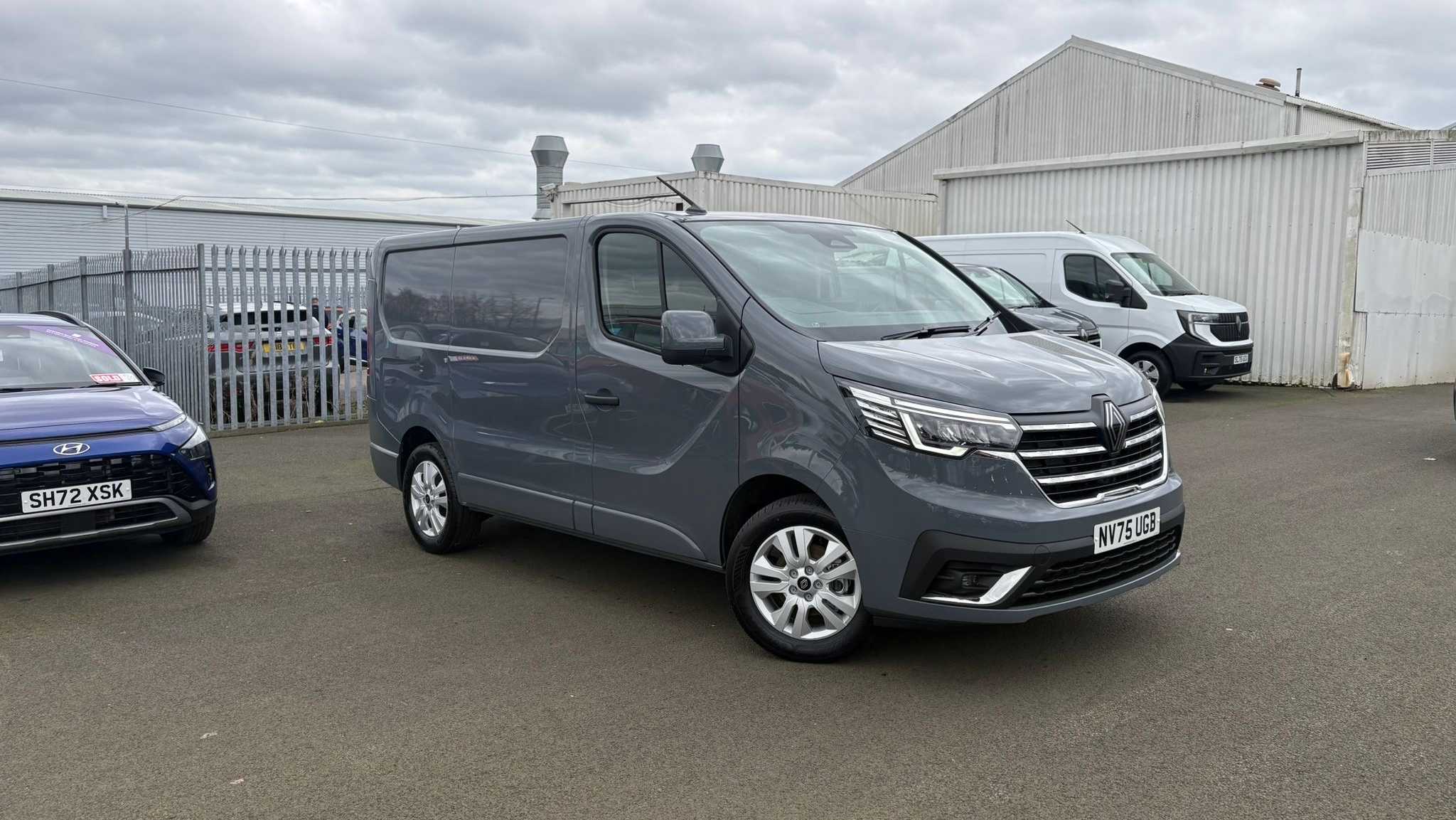 Main listing image - Renault Trafic