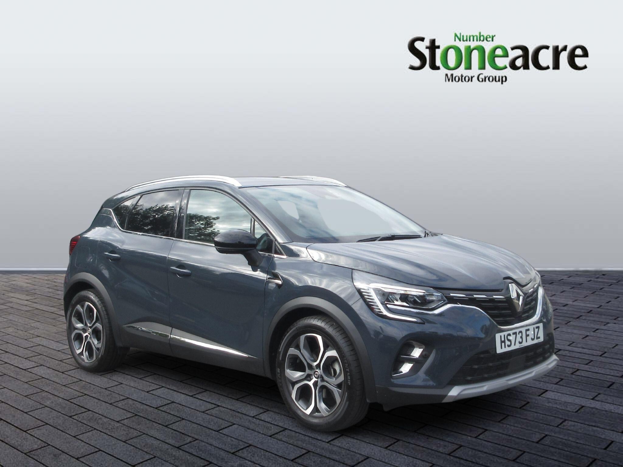 Main listing image - Renault Captur