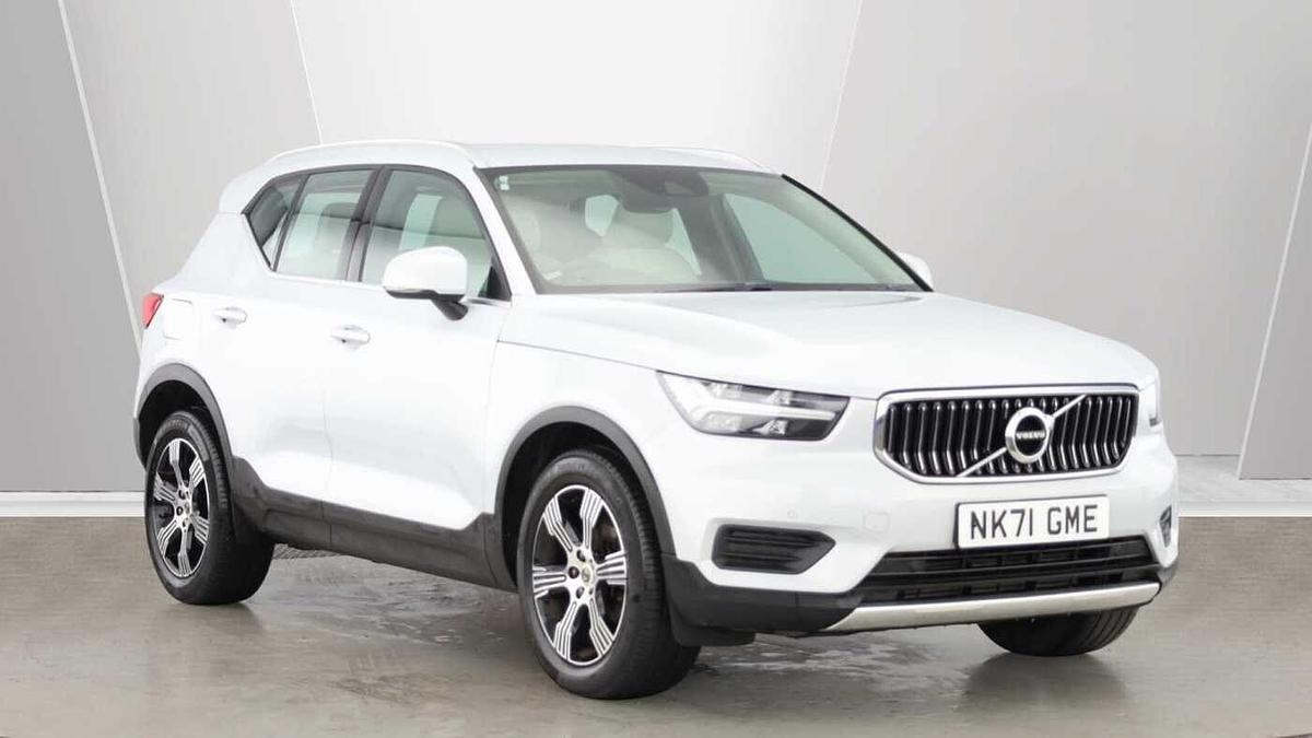 Main listing image - Volvo XC40