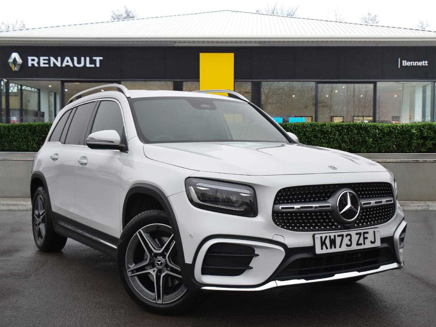 Main listing image - Mercedes-Benz GLB