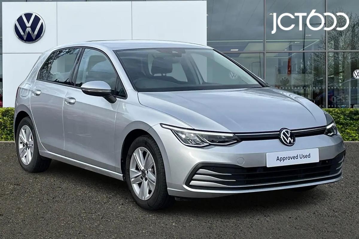 Main listing image - Volkswagen Golf