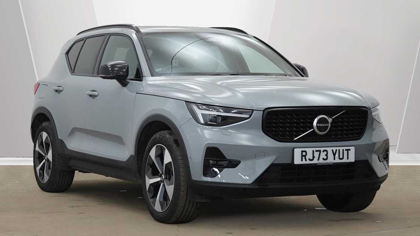 Main listing image - Volvo XC40